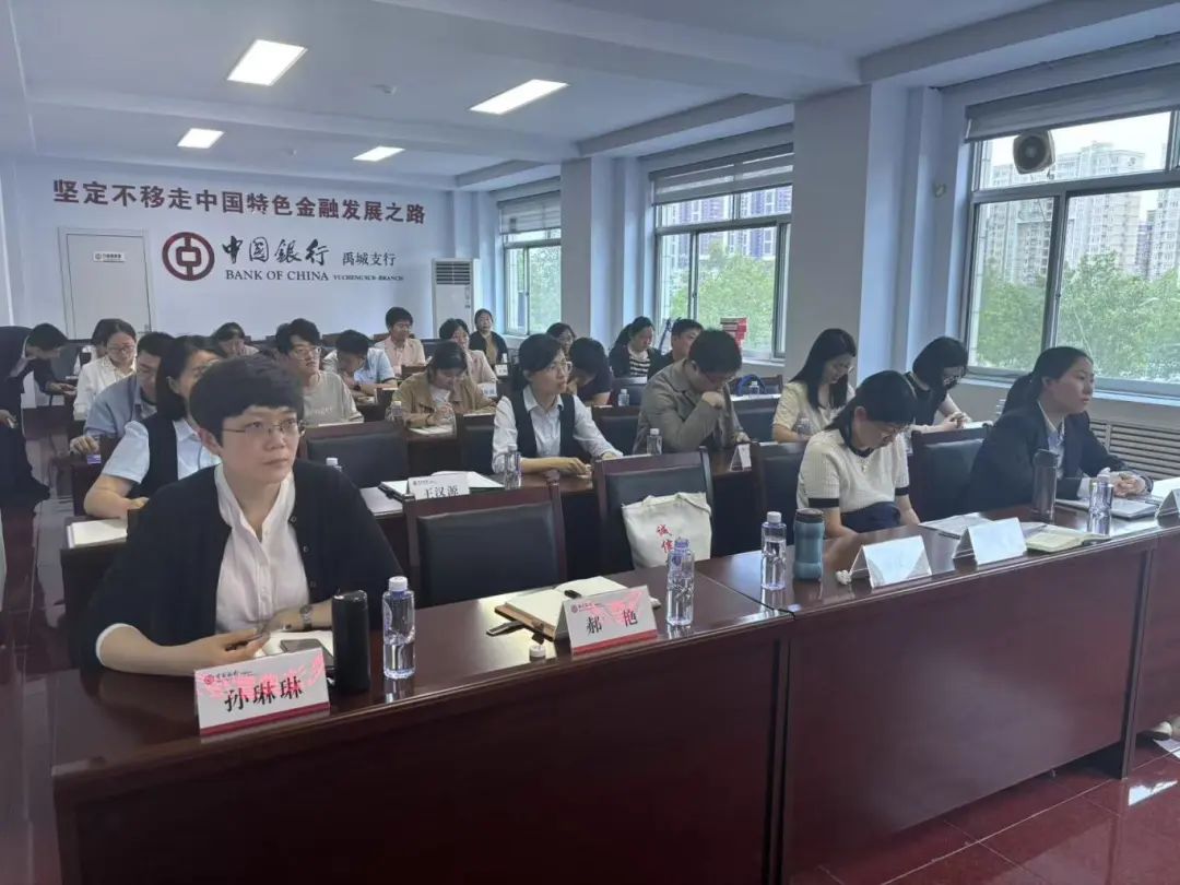 高德来律师应邀为“外汇政策县域行暨单证巴士活动——禹城站”作合同编专题授课