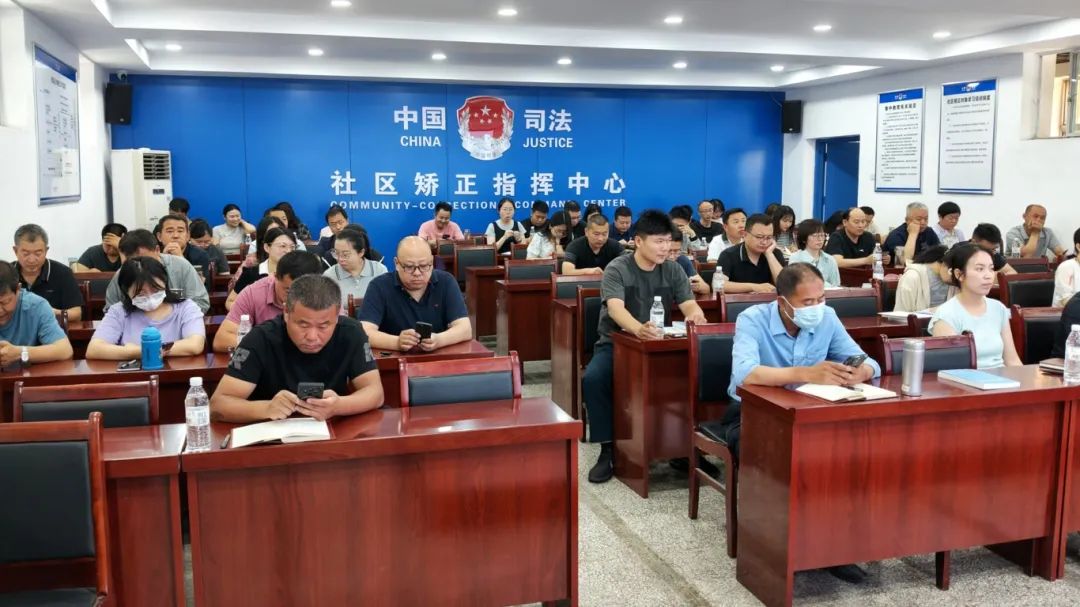 庞小华律师应邀为齐河县行政执法能力提升培训班学员开展专题授课